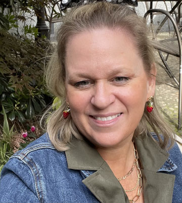 Portrait of April Hatton